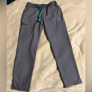 Figs Yola Graphite Skinny Scrub Pant Size M NWOT